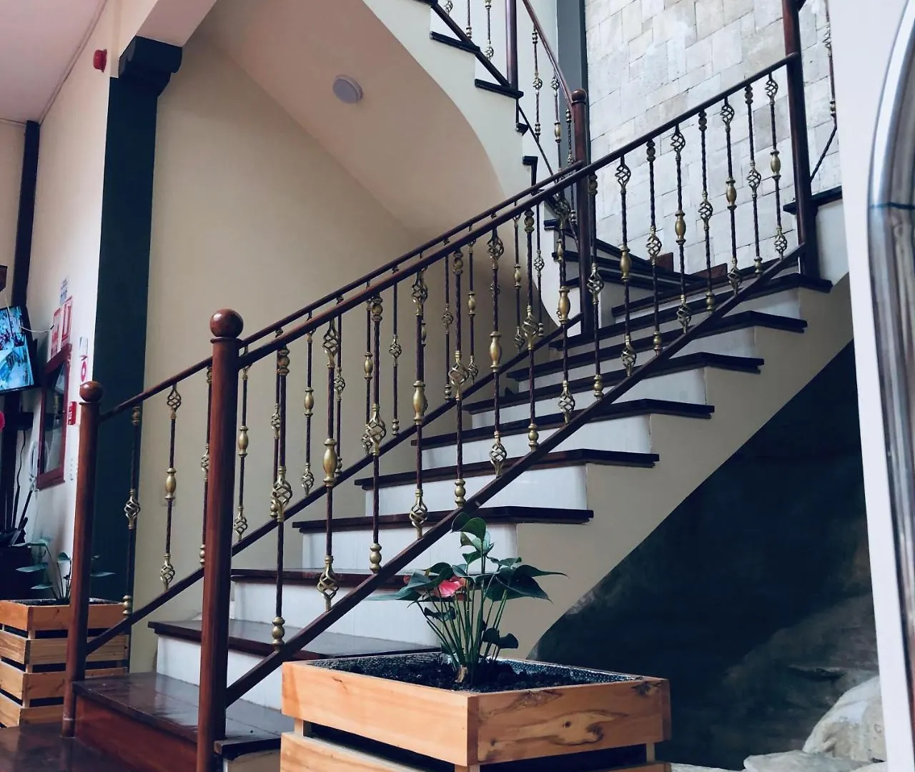 Tarqui Hotel & Suites Cuenca
