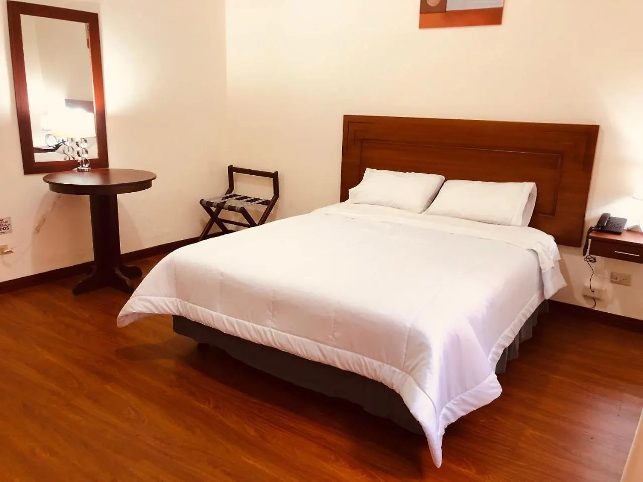 Tarqui Hotel & Suites Cuenca