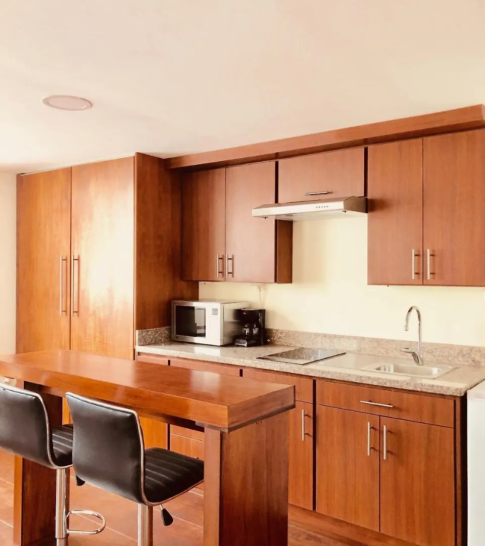 Tarqui Hotel & Suites Cuenca