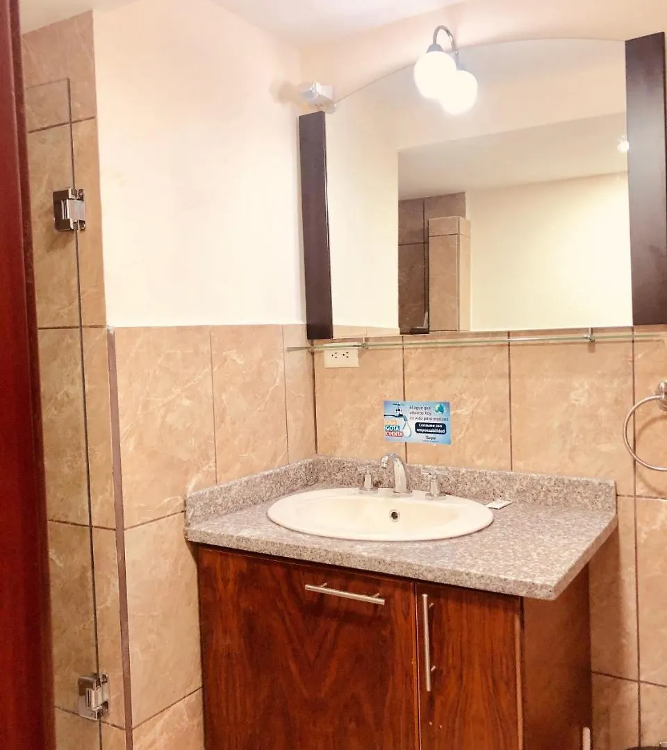Tarqui Hotel & Suites Cuenca