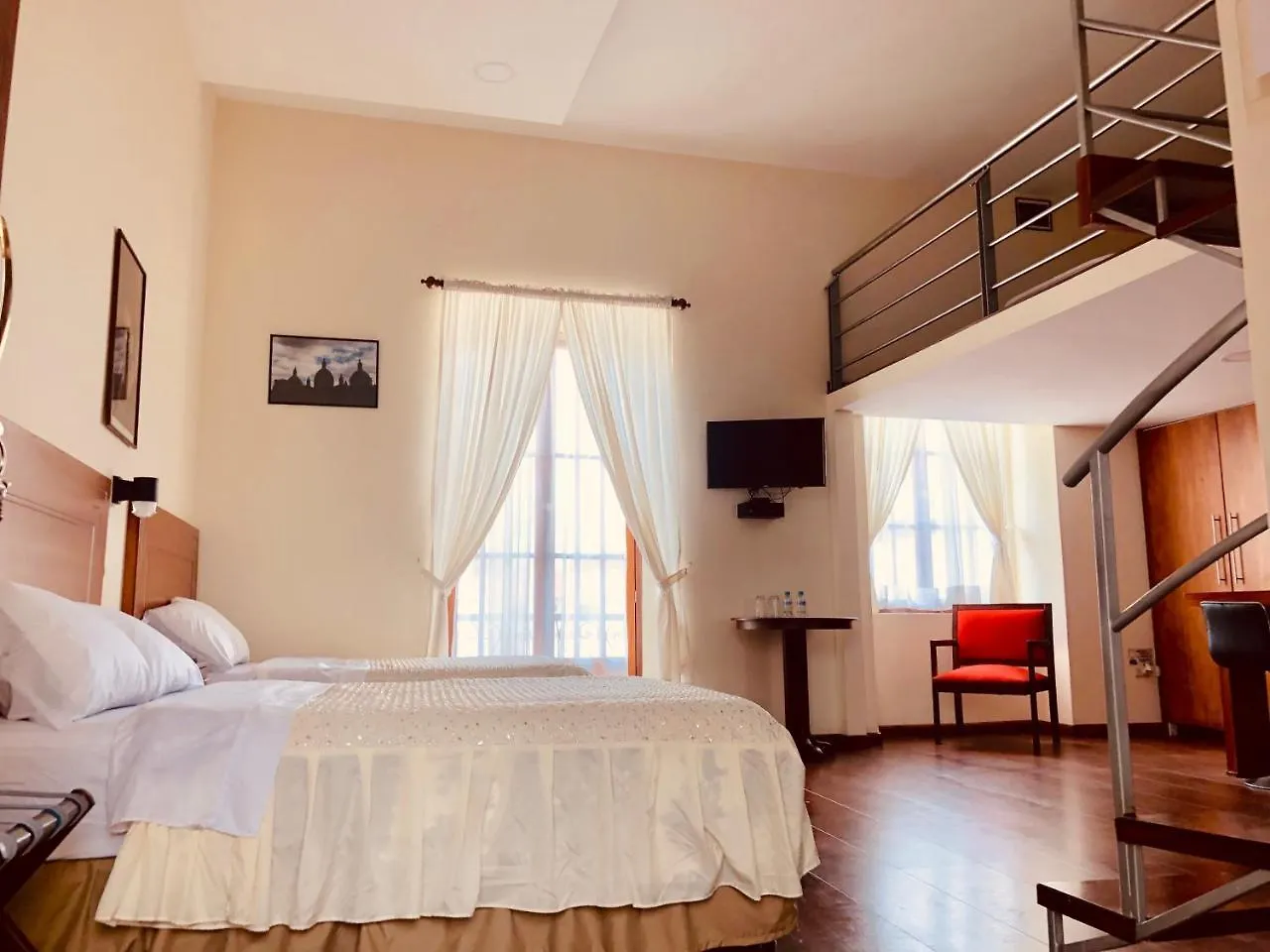 Tarqui Hotel & Suites Cuenca