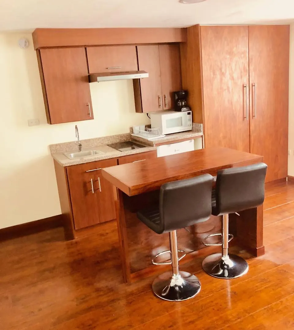 Tarqui Hotel & Suites Cuenca