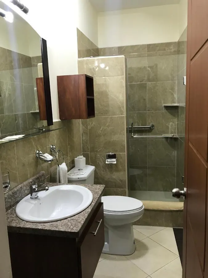 Tarqui Hotel & Suites Cuenca